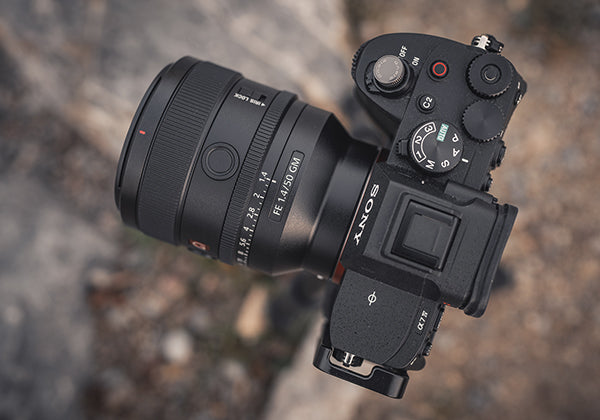 FE 50 F1.4 GM e най-новото компактно попълнение на Sony в серията пълноформатни обективи