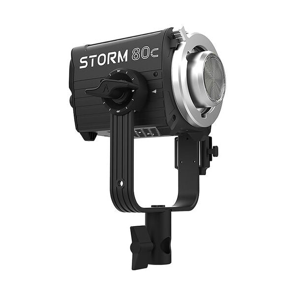 Комплект от 3 Aputure STORM 80c с твърд куфар с колелца