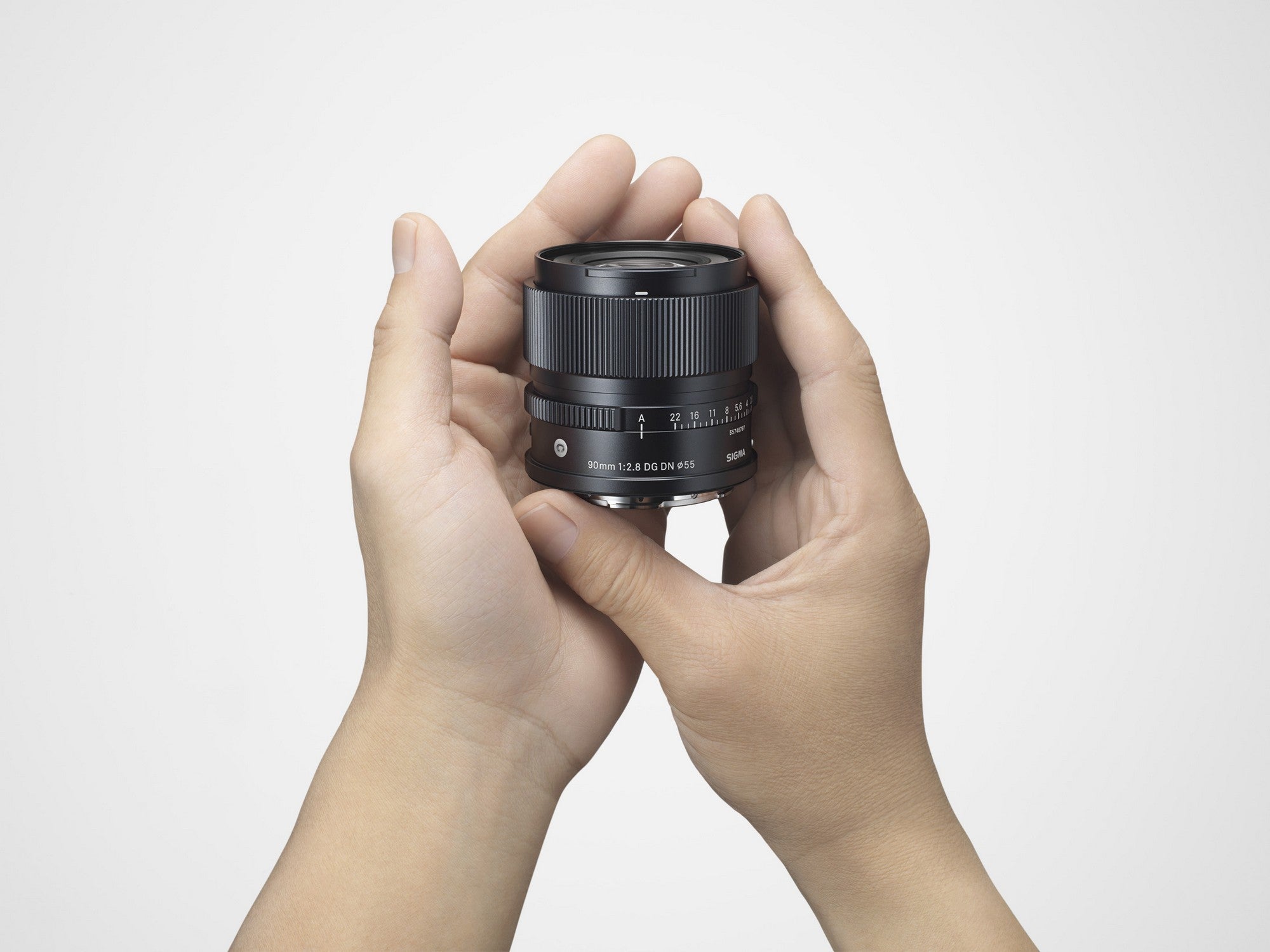 Sigma 90mm f2.8 DG DN Art Lens for L-mount