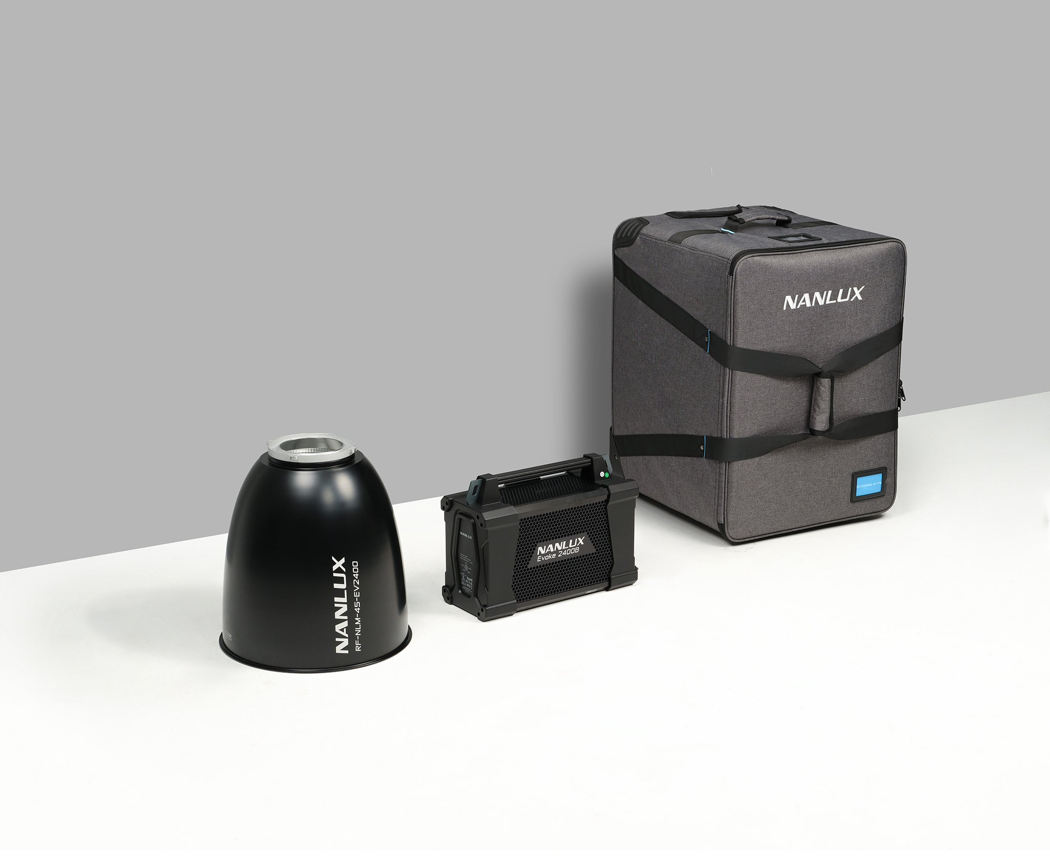 Диодно осветление NANLUX Evoke 2400B Bi-color с куфари с колелца