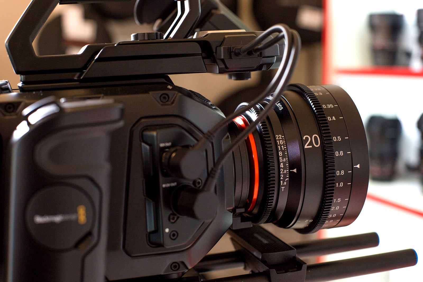 Cinema lens XEEN 20mm T1.9 for Canon EF