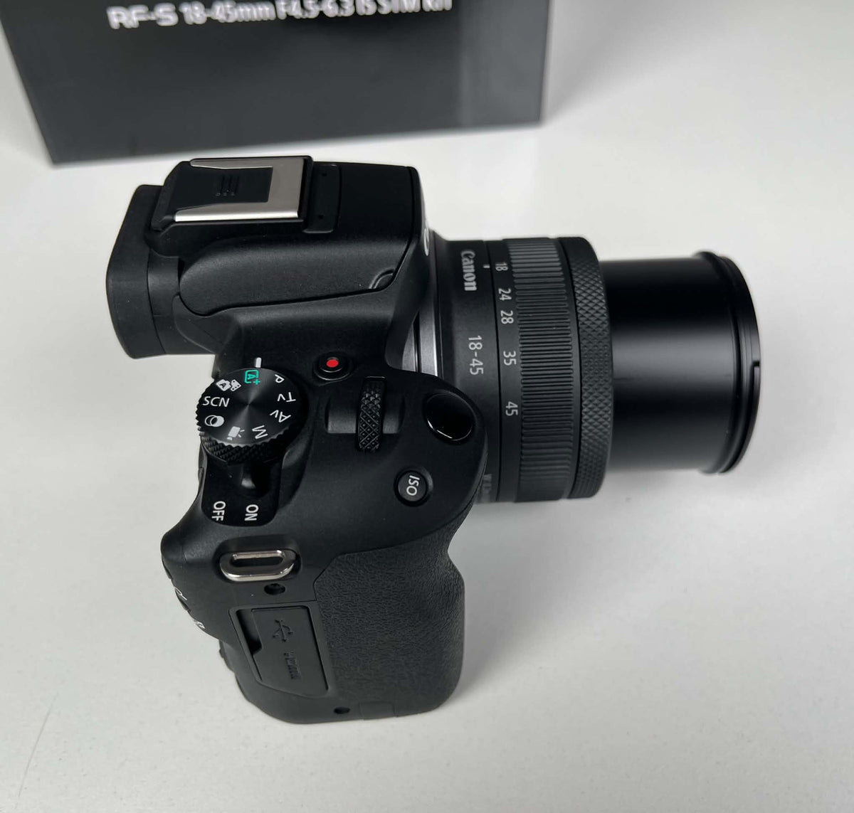 Second hand Canon EOS R50 + RF-s 18-45