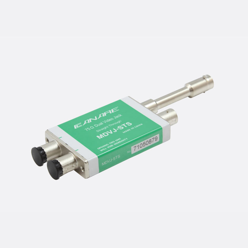 MDVJ-STS - Staggered Mid-size Video Jack, Straight Through