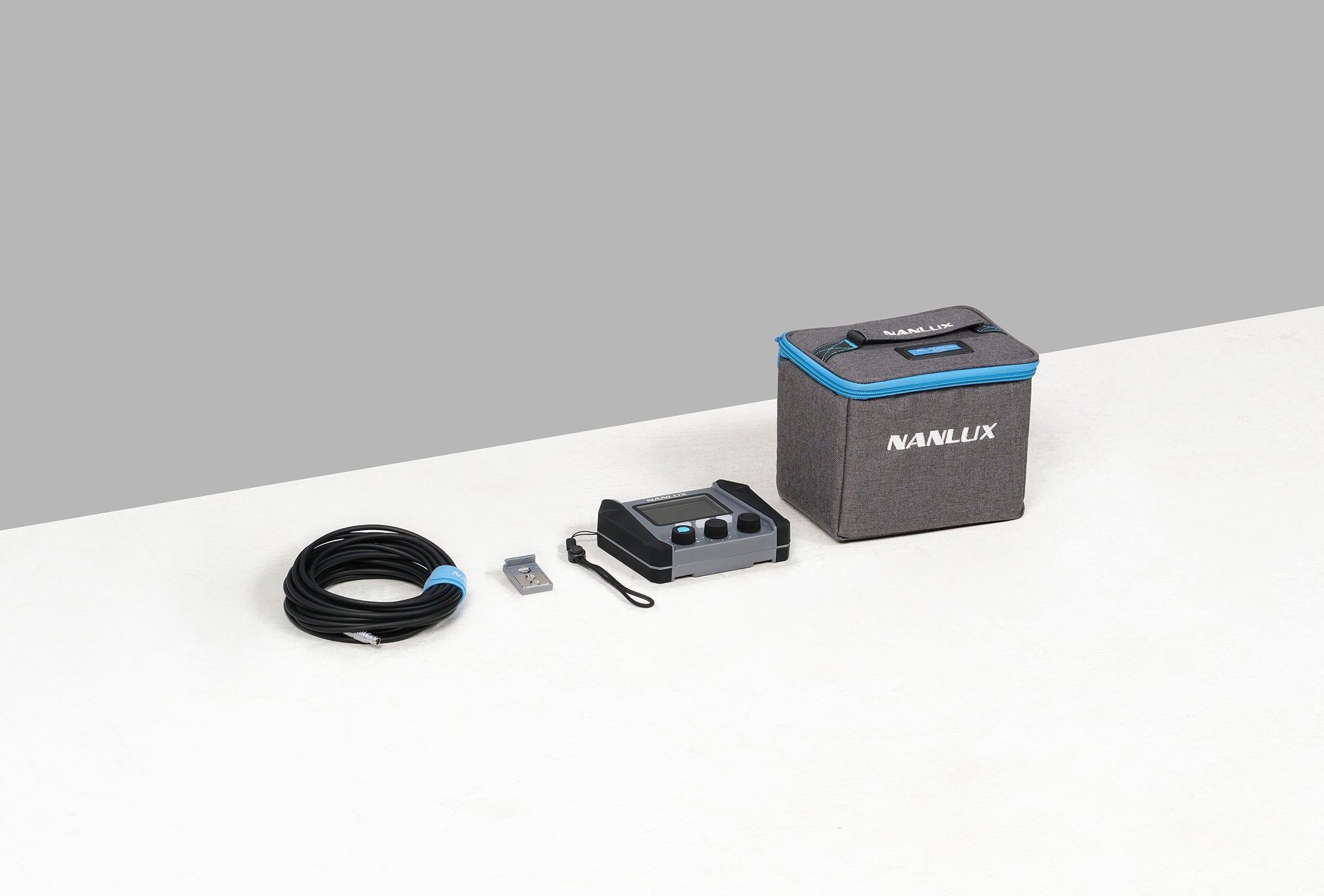 Кабелен контролер NANLUX WC-EXT за Evoke 5000B