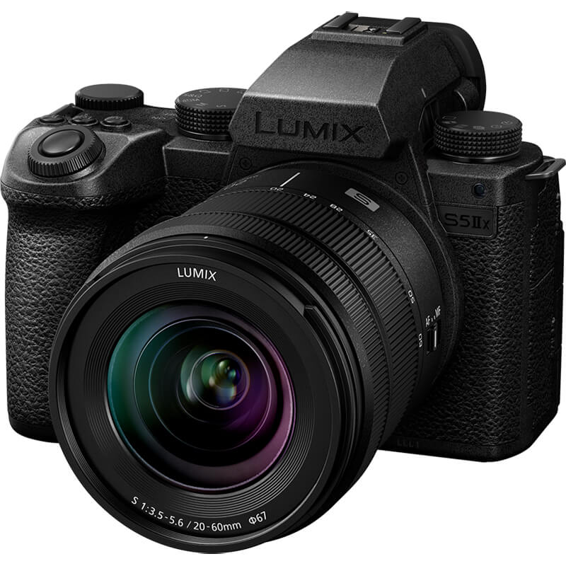 Фотоапарат Panasonic Lumix S5 IIx с обектив Lumix S 20-60 f3.5-5.6 - IP Streaming