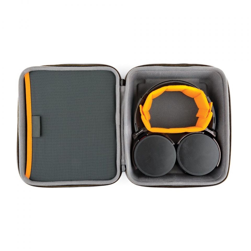 Чанта Lowepro Hardside CS 80 - с твърди капаци