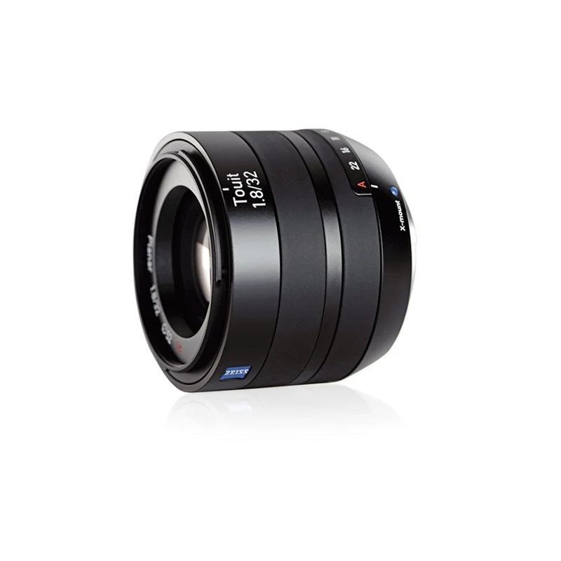 ZEISS Touit 32mm f1.8 за FUJI X