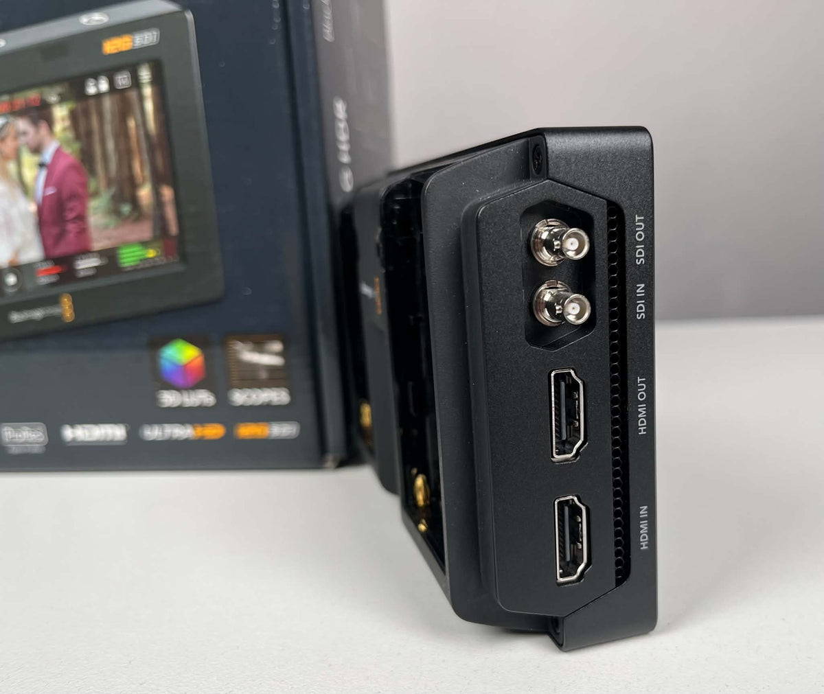 Втора употреба Blackmagic Video Assist 5 inch 12G HDR - Професионален монитор с 4K вграден рекордер