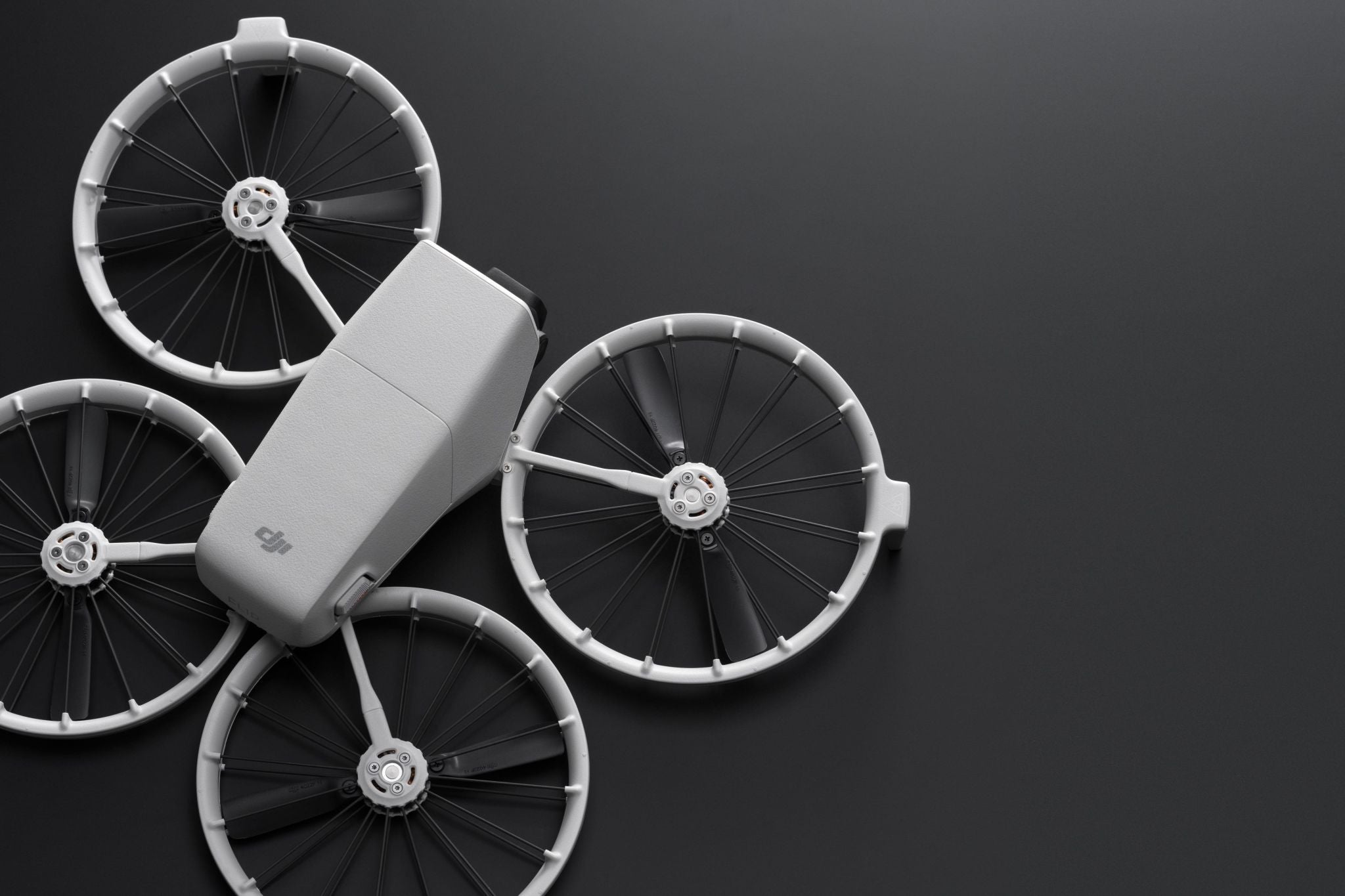 Пропелери DJI за Flip (чифт с вкл. винтове)