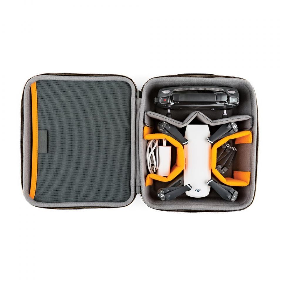 Чанта Lowepro Hardside CS 80 - с твърди капаци