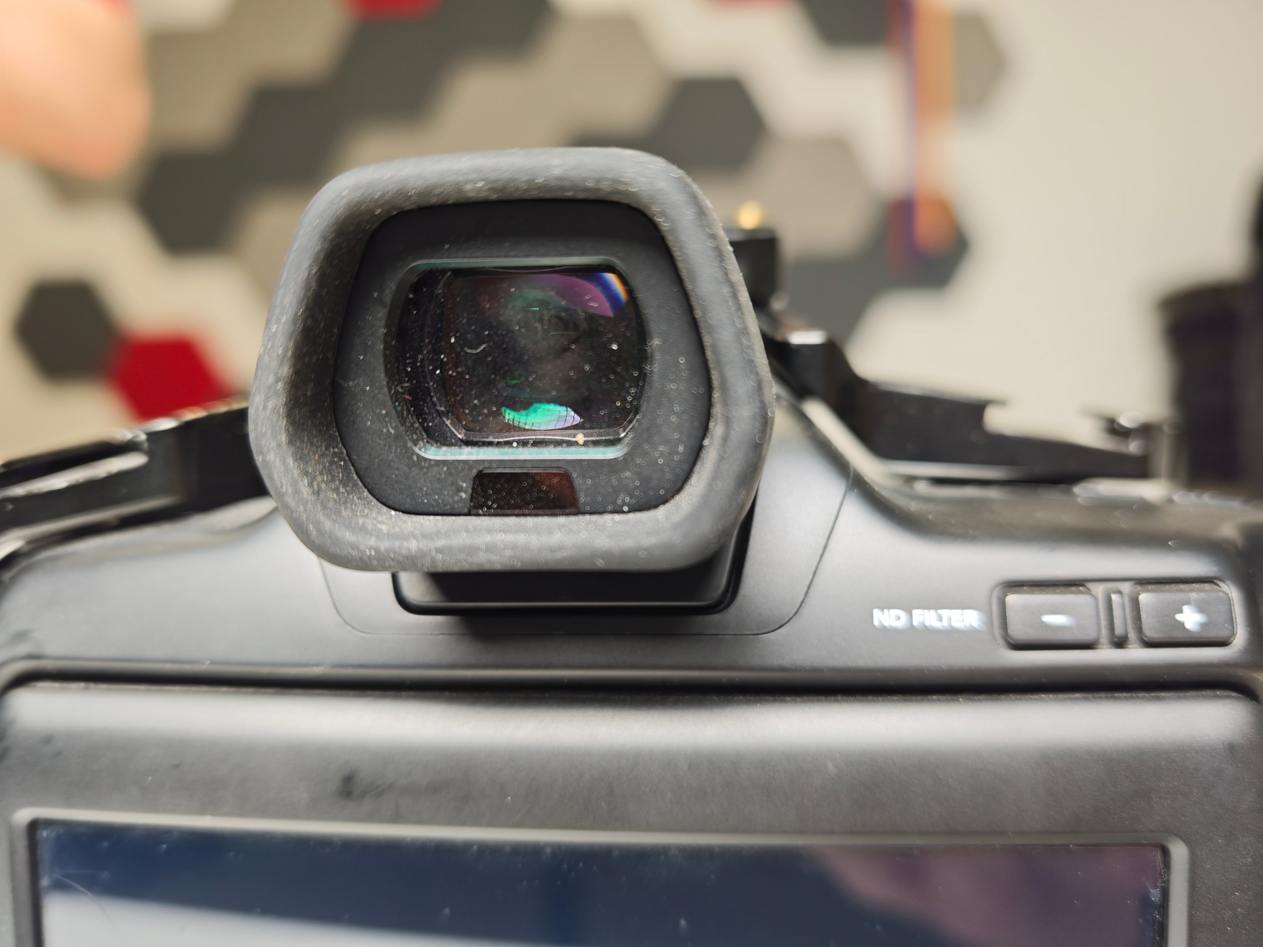 Втора употреба Blackmagic Pocket Cinema Camera 6K Pro EF байонет + клетка