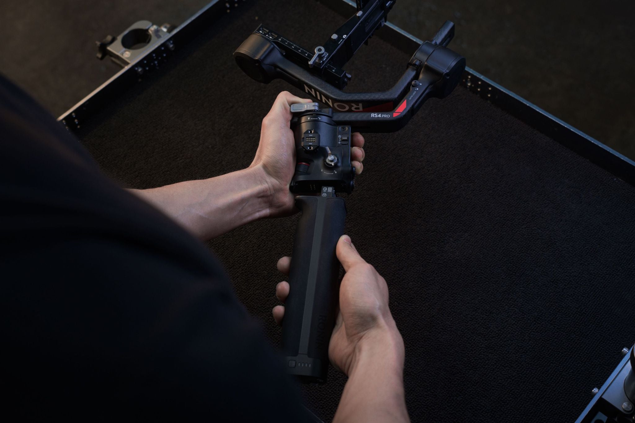 Ръкохватка с батерия с голям капацитет DJI RS BG70
