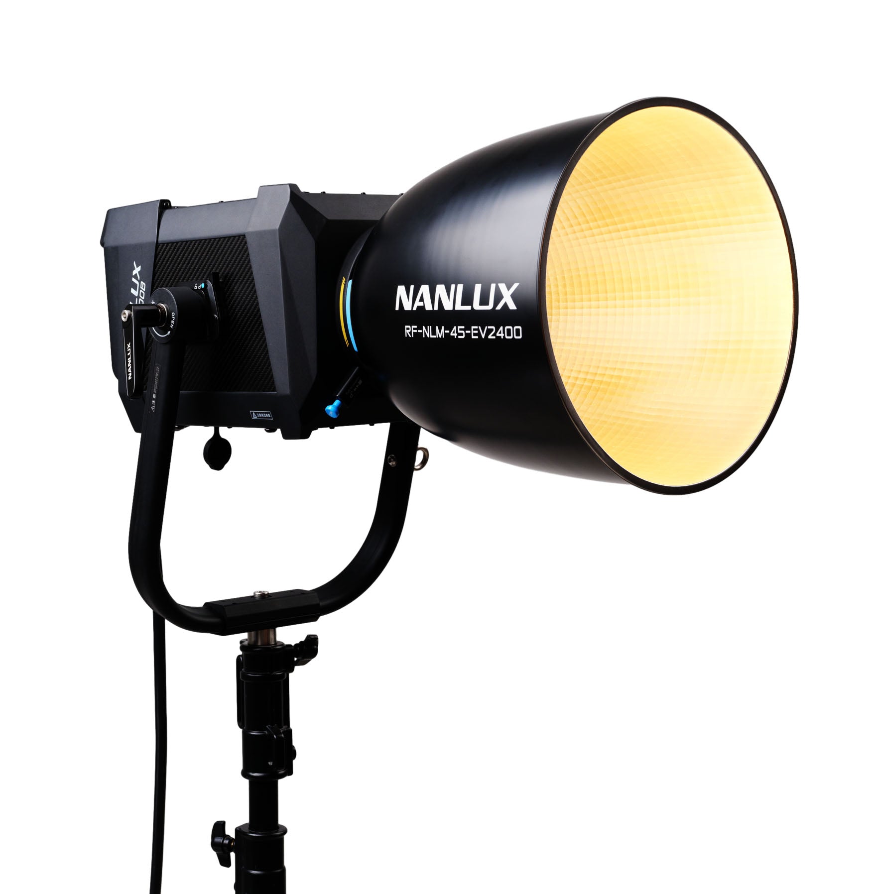 Диодно осветление NANLUX Evoke 2400B Bi-color с транспортен куфар