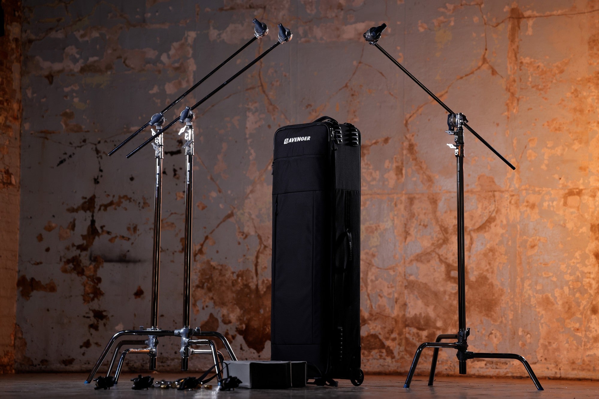 Чанта за три Detachable C-Stand-а и аксесоари - с колелца