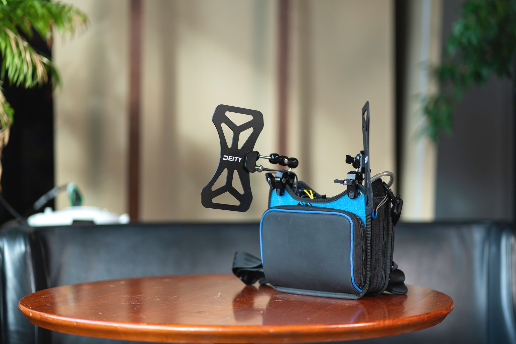 Deity BF1 – BUTTERFLY ANTENNA WIDEBAND ANTENNA  - 470MHz - 1GHz