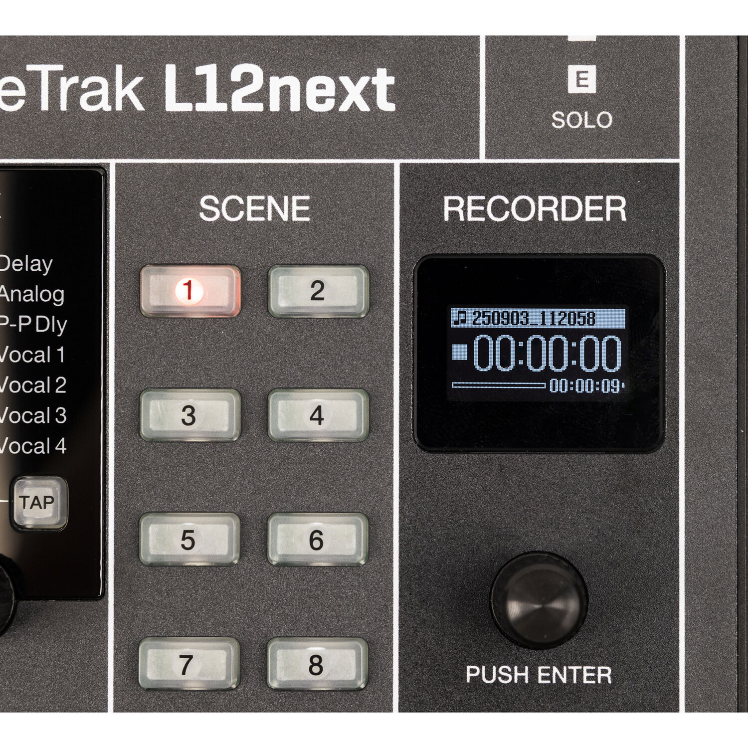 12 канален смесителен пулт с ефекти Zoom L-12NEXT Livetrak - Digital Mixer and Recorder
