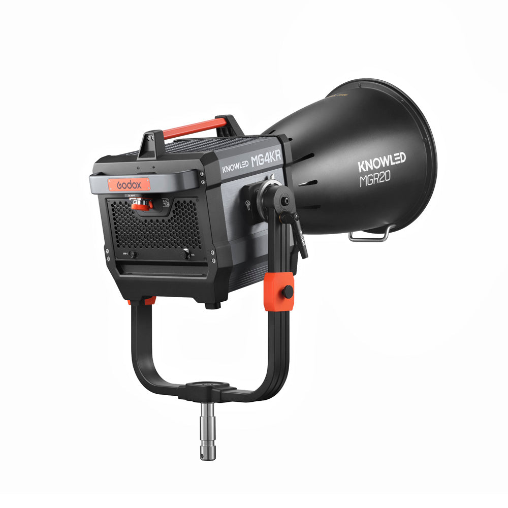 Диодно осветление Godox KNOWLED MG4KR RGB с транспортен куфар