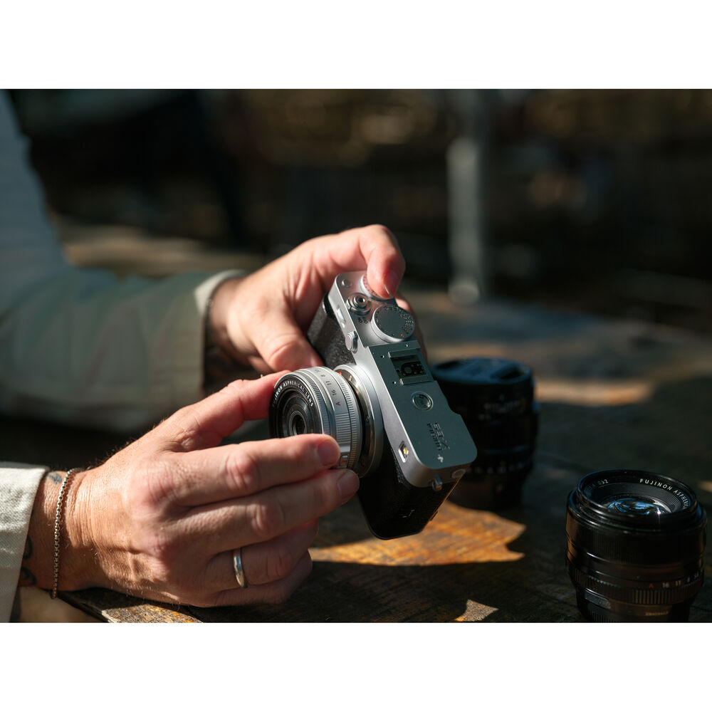 Фотоапарат Fujifilm X-E5 (Сребърен)