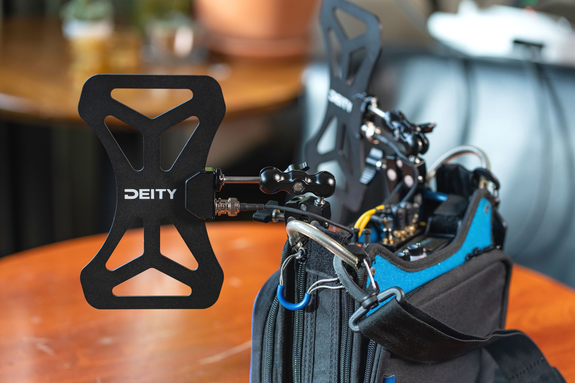 Deity BF1 – BUTTERFLY ANTENNA WIDEBAND ANTENNA  - 470MHz - 1GHz