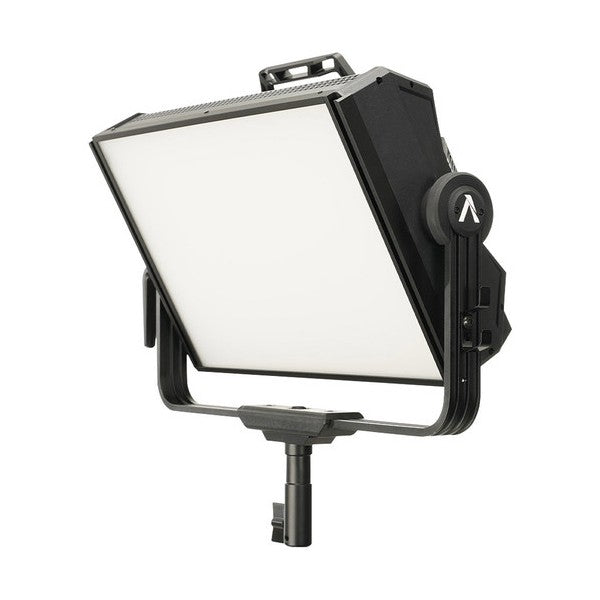 Диоден RGBWW панел Aputure Nova P300c с куфар