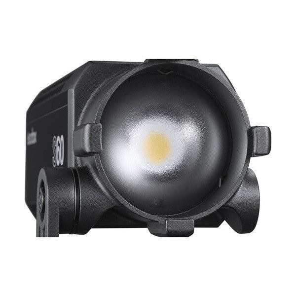 Диодно френелово фокусирано осветление Godox S60