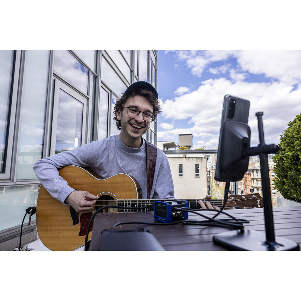 Аудио интерфейс ZOOM AMS-22