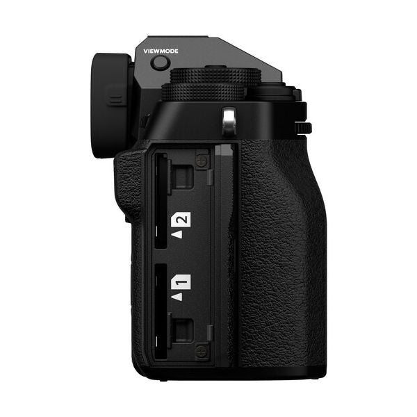 Фотоапарат Fujifilm X-T5 (черен) с обектив Fujifilm Fujinon XF 16-80mm f4 R OIS WR