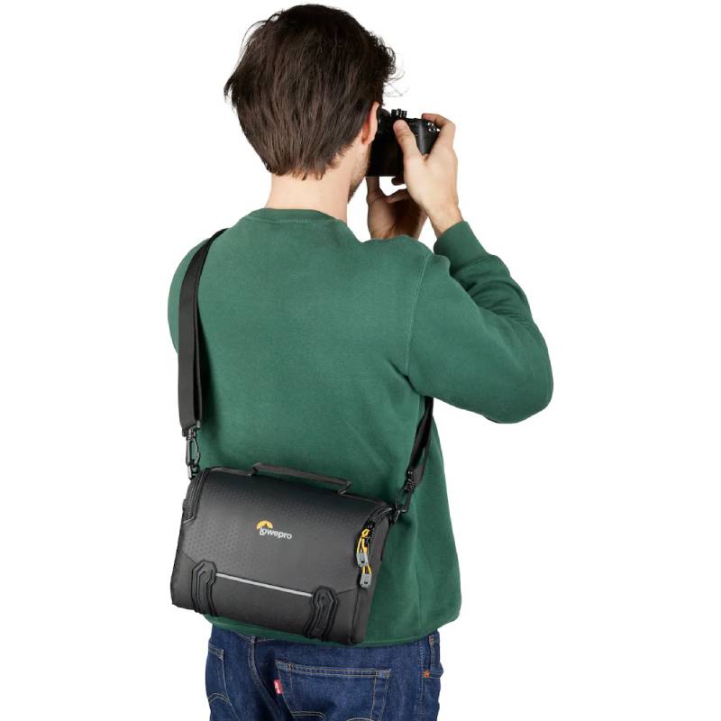 Lowepro Adventura GO SH 140 III