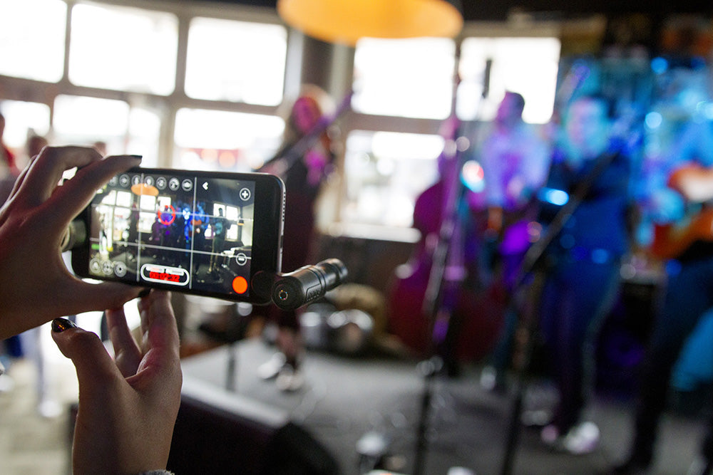 Компактен микрофон Rode VideoMic ME за смартфон