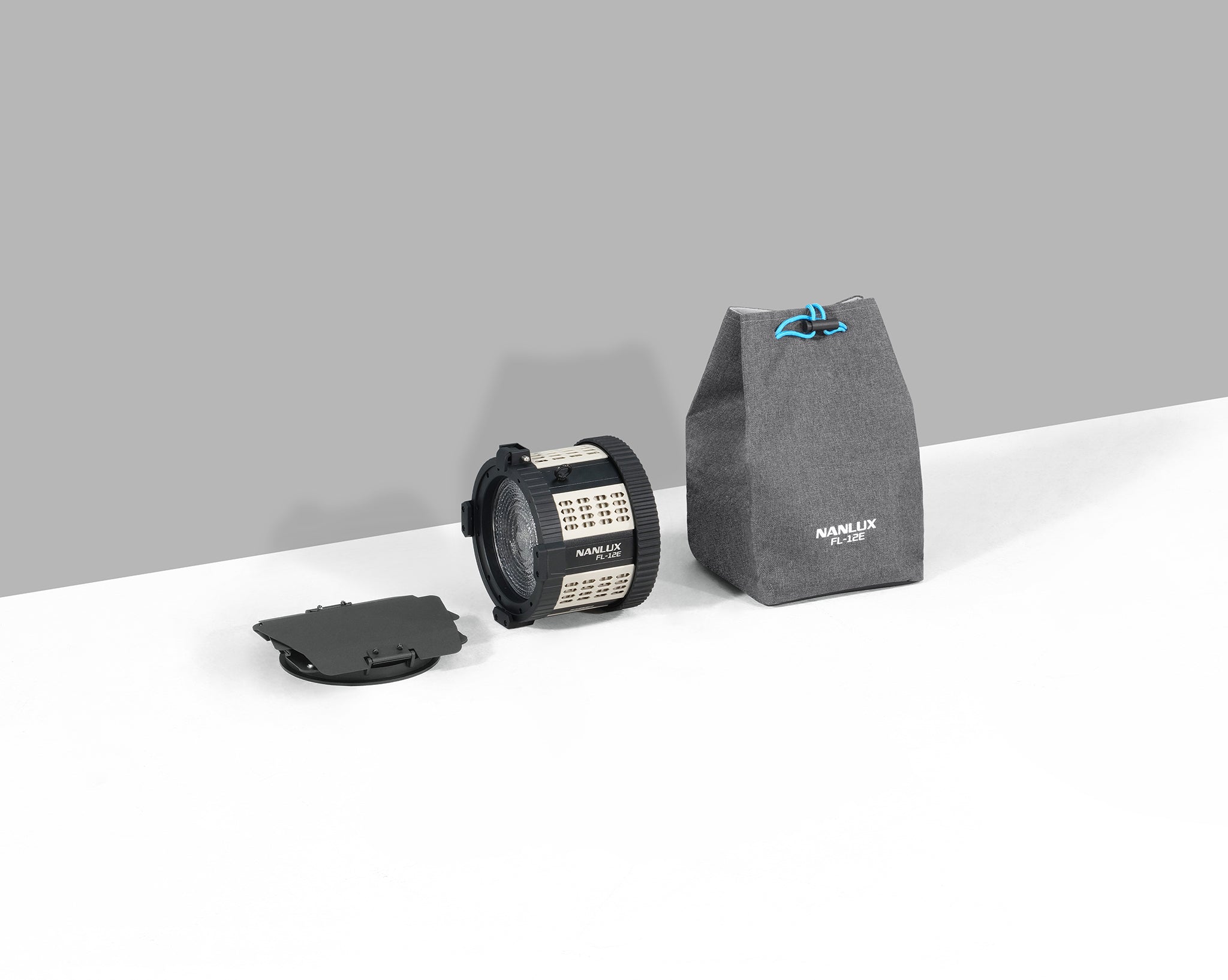 Моторизирана френелова леща NANLUX FL-12E FE (15-35°)