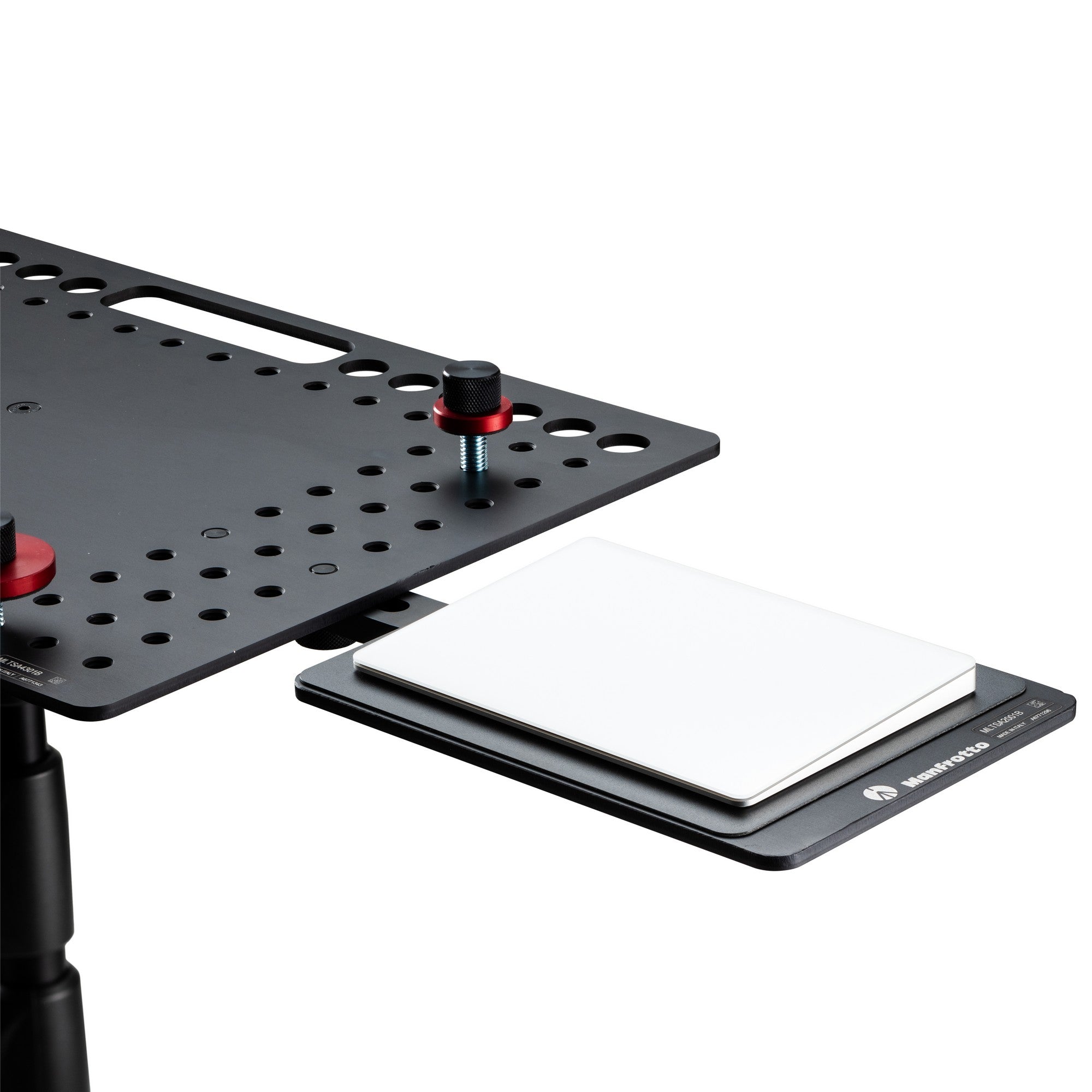 Manfrotto TetherGear подложка за мишка към TеtherGear платформа за лаптоп