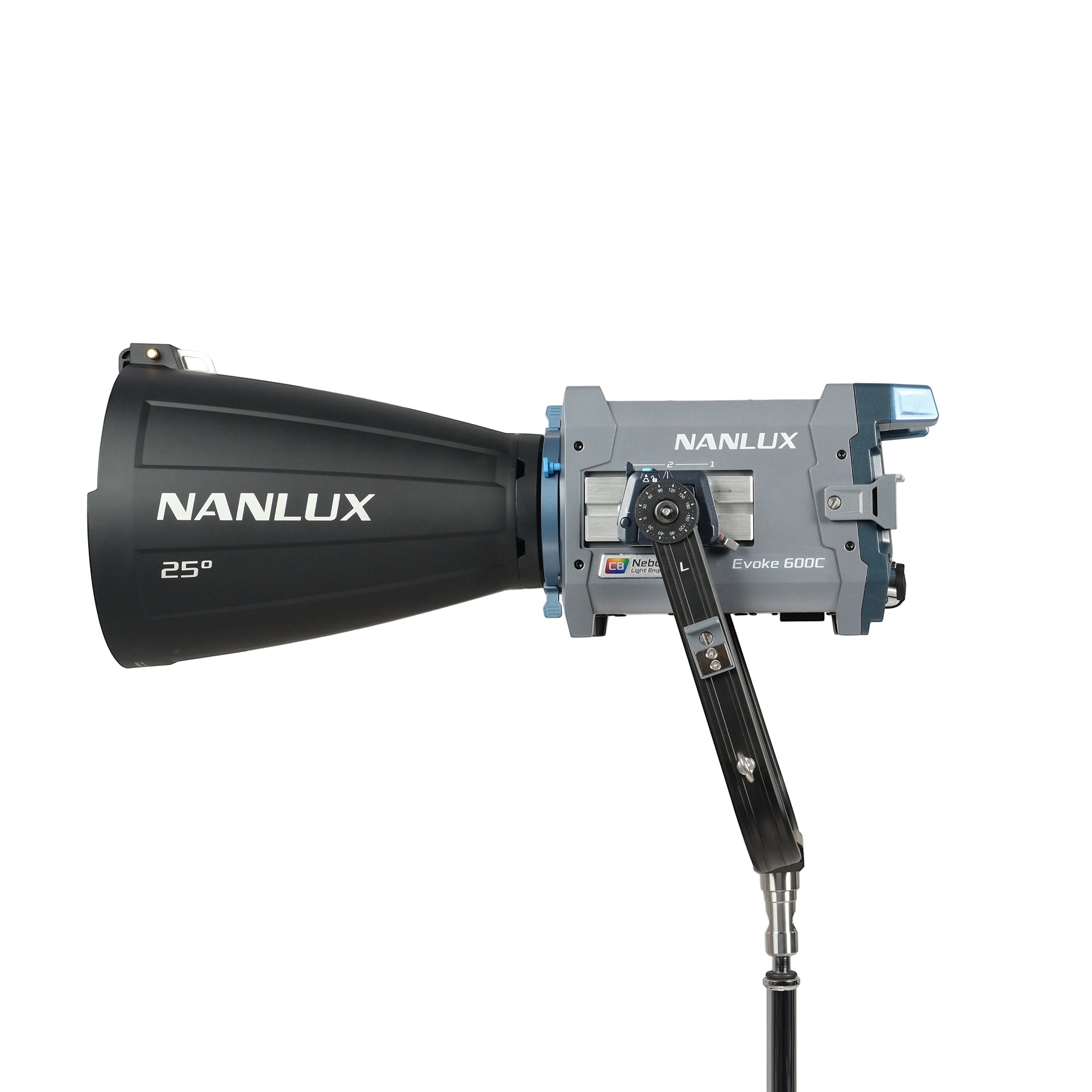 Диодно осветление NANLUX Evoke 600C Full-color с куфар с колелца