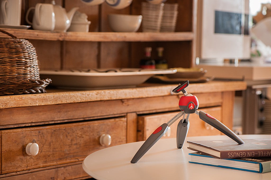 Manfrotto PIXI EVO 2 SECTION MINI TRIPOD RED