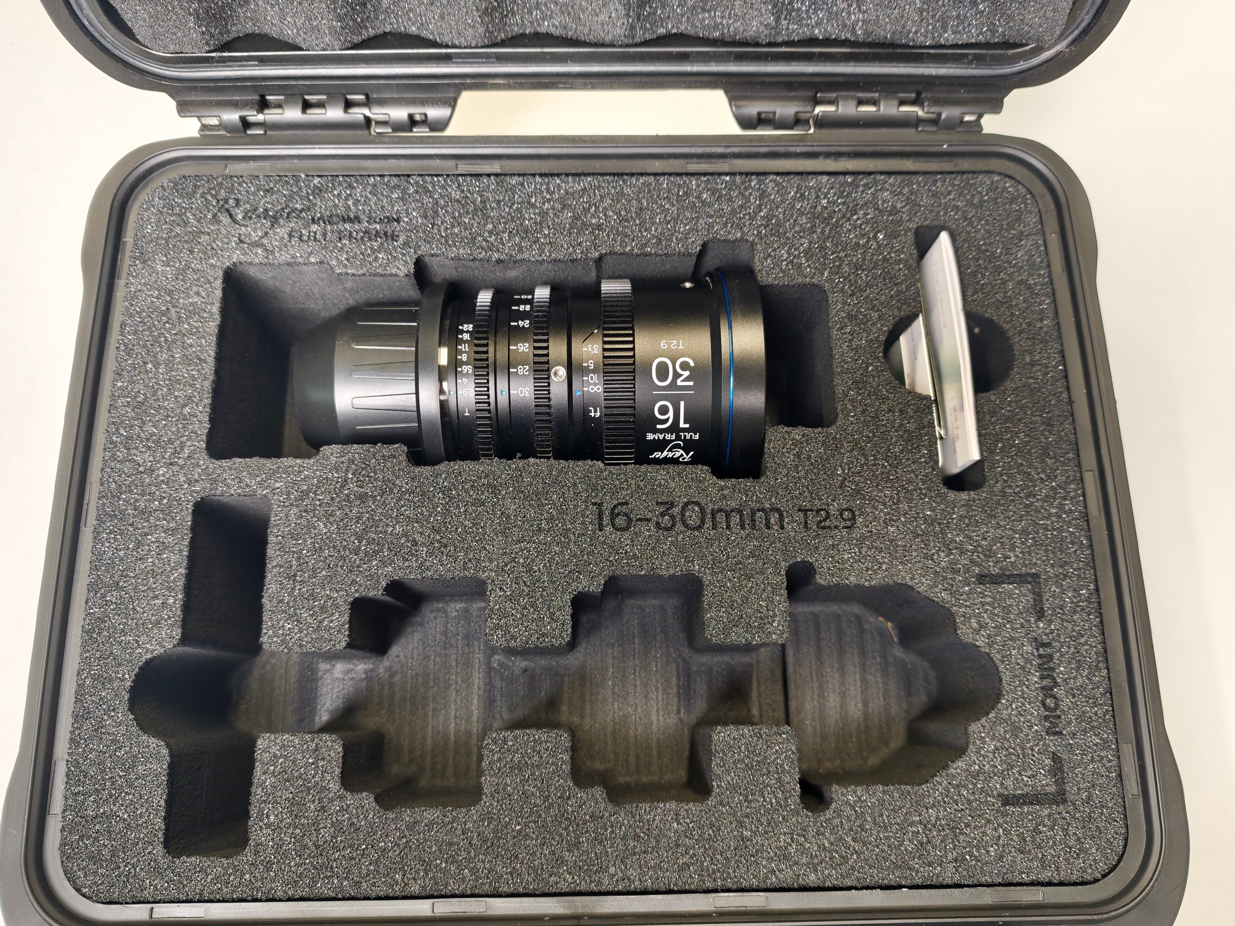 Втора употреба Кино обектив Laowa Ranger 16-30mm T2.9 FF Cine Lens  за Arri PL - метричен