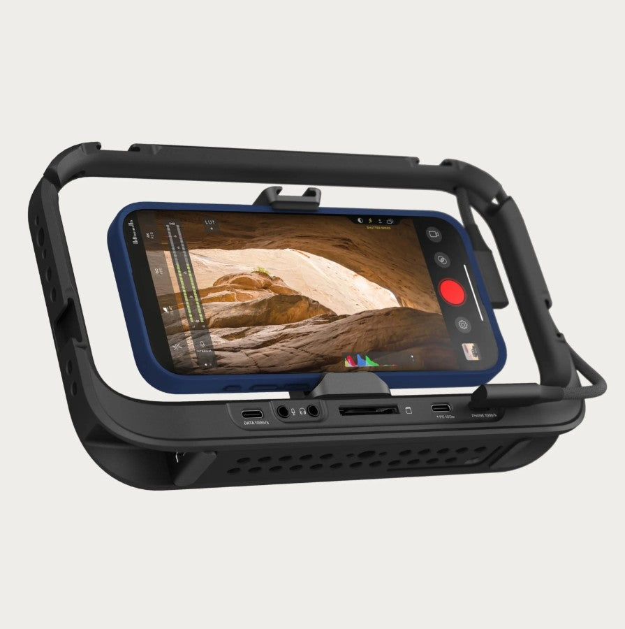 Supercage - Mobile Cage with Integrated USB-C Hub Moment
