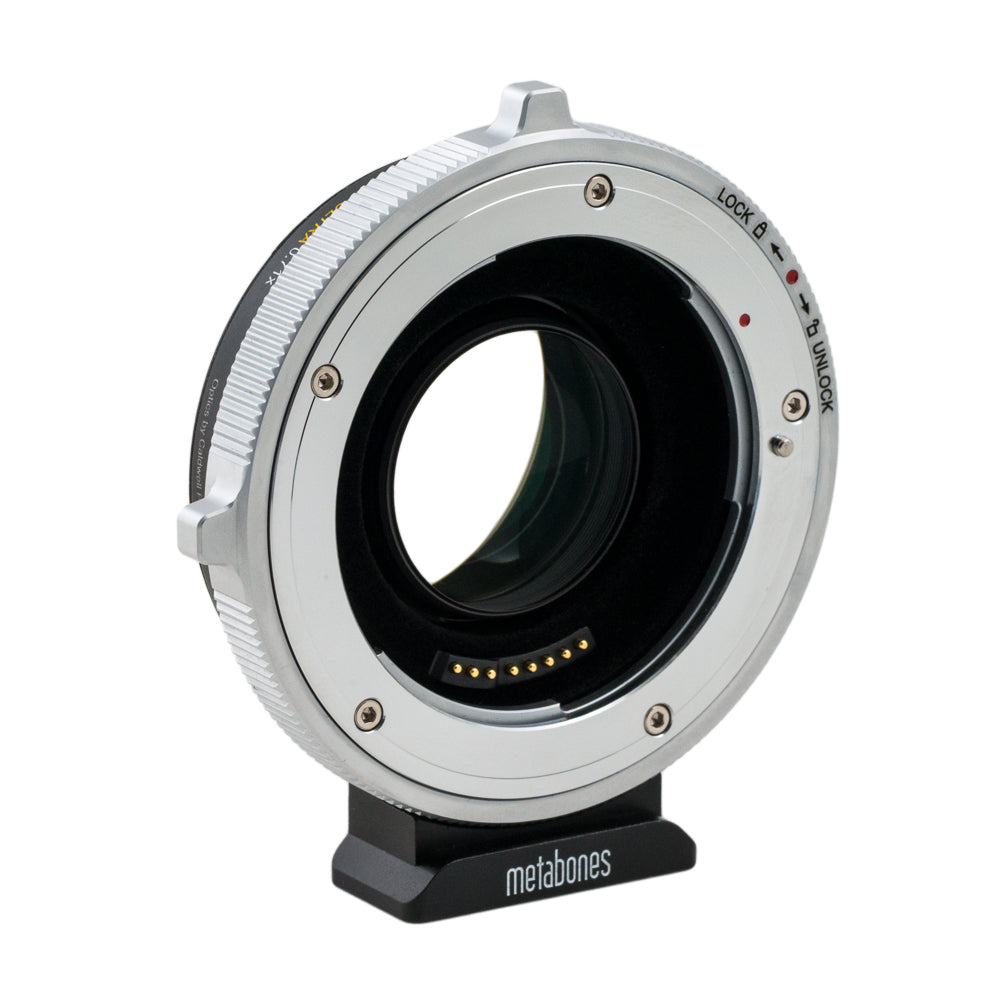Metabones Адаптер за обективи Canon EF към камера RF T Cine Speed Booster Ultra 0.71x