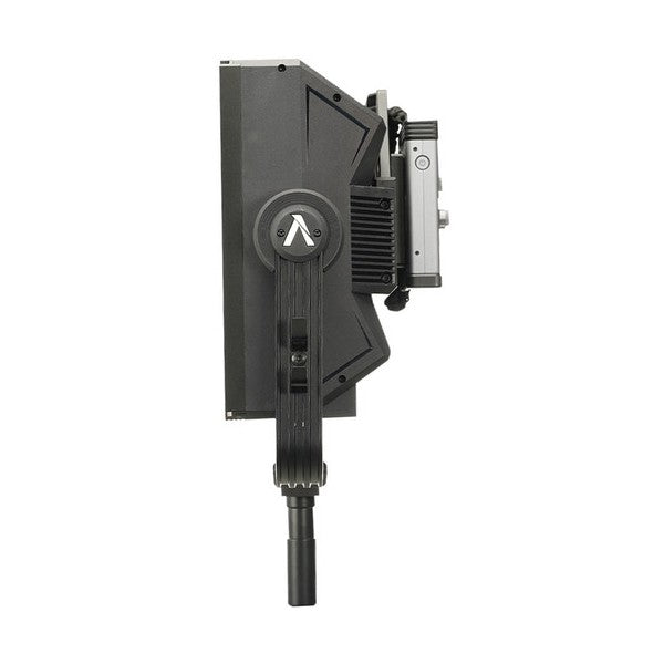 Диоден RGBWW панел Aputure Nova P300c с куфар