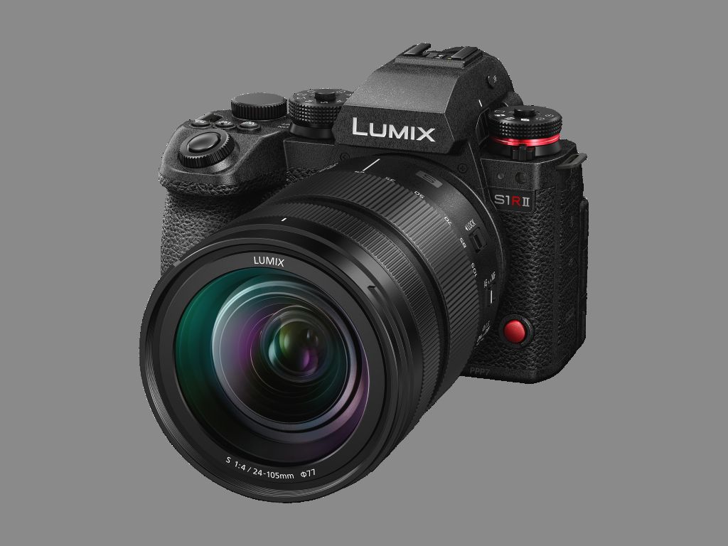 Фотоапарат комплект Panasonic Lumix S1R II с обектив Lumix 24-105mm f4.0