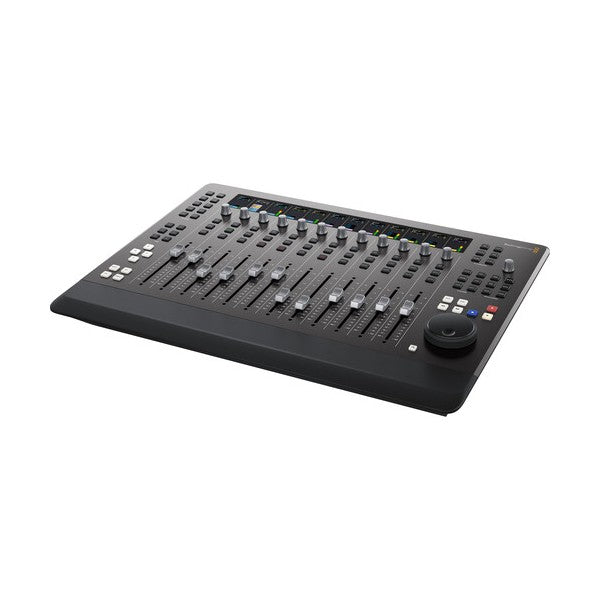 Blackmagic DaVinci Resolve Fairlight Desktop Console - конзола за аудио контрол