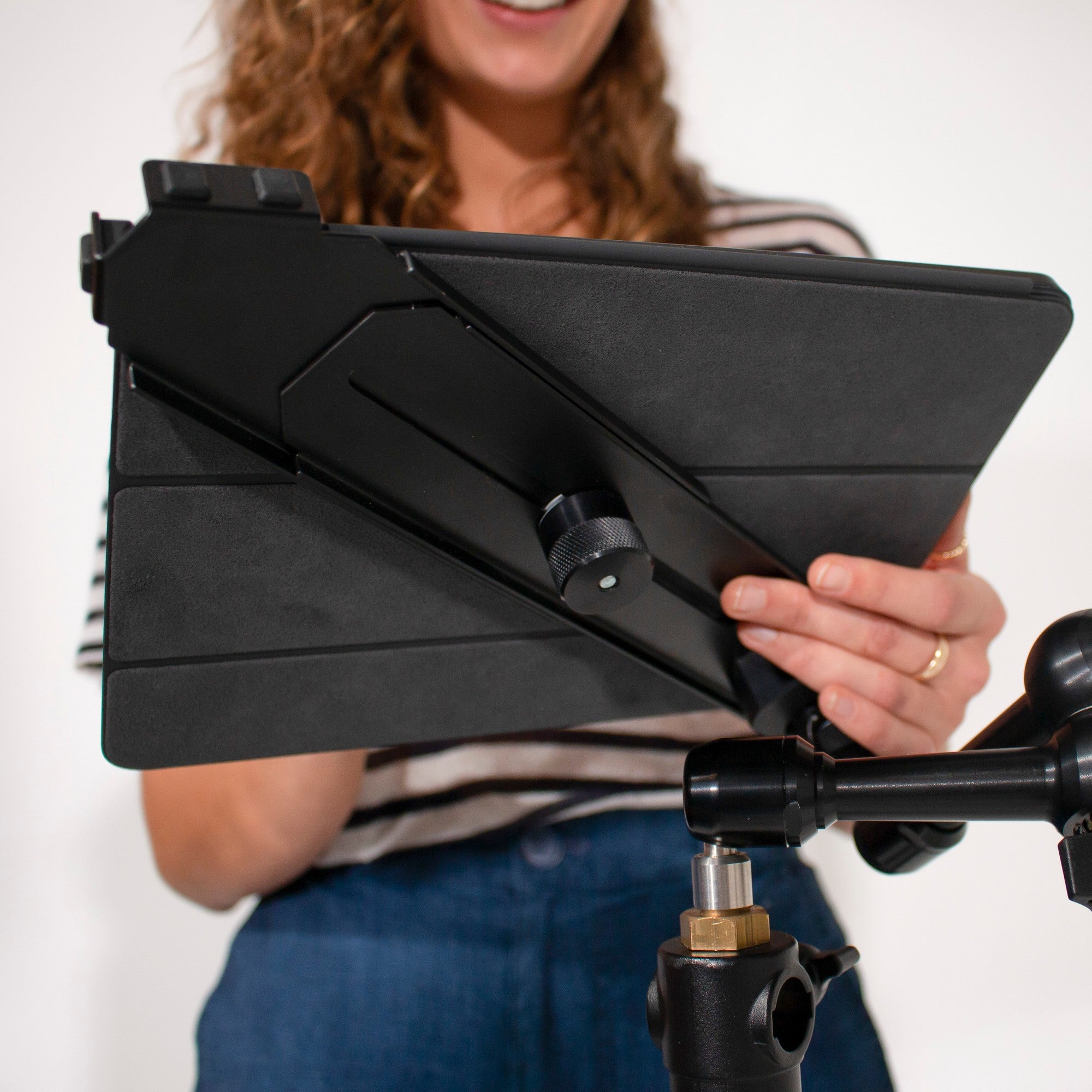 Manfrotto TetherGear държач за таблети от 9 до 13 инча