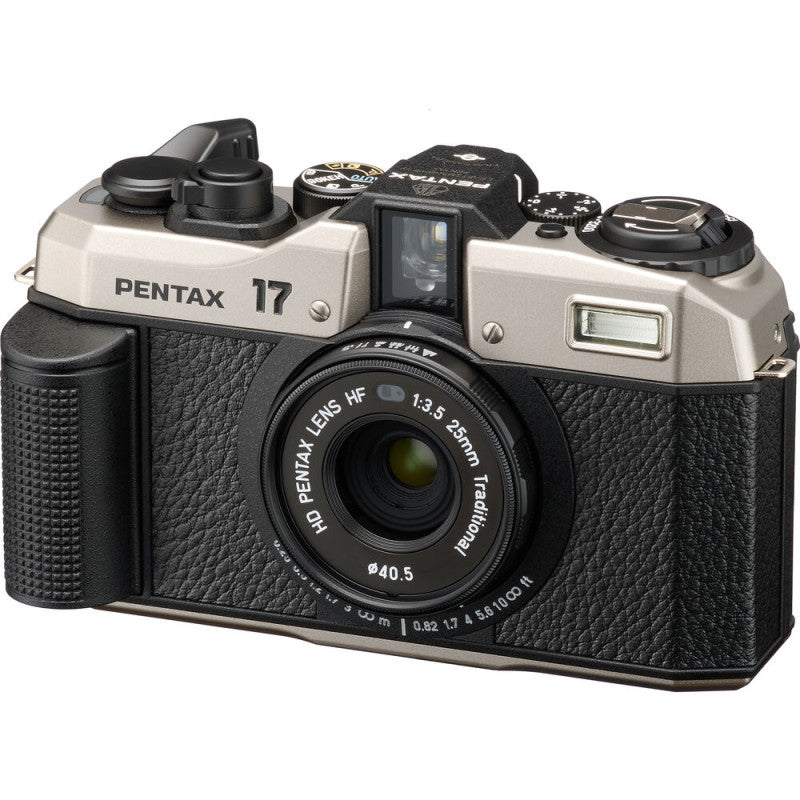 Филмов фототапарат Pentax 17