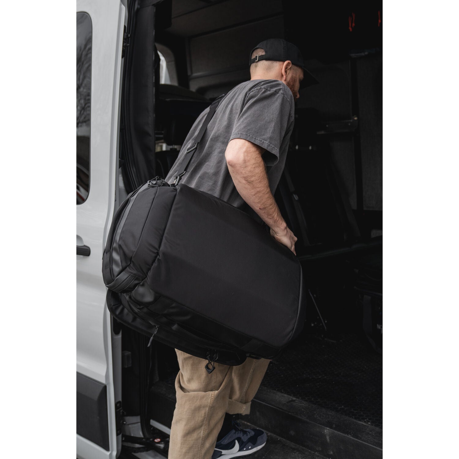 Чанта WANDRD CARRYALL Duffel 40L - черно