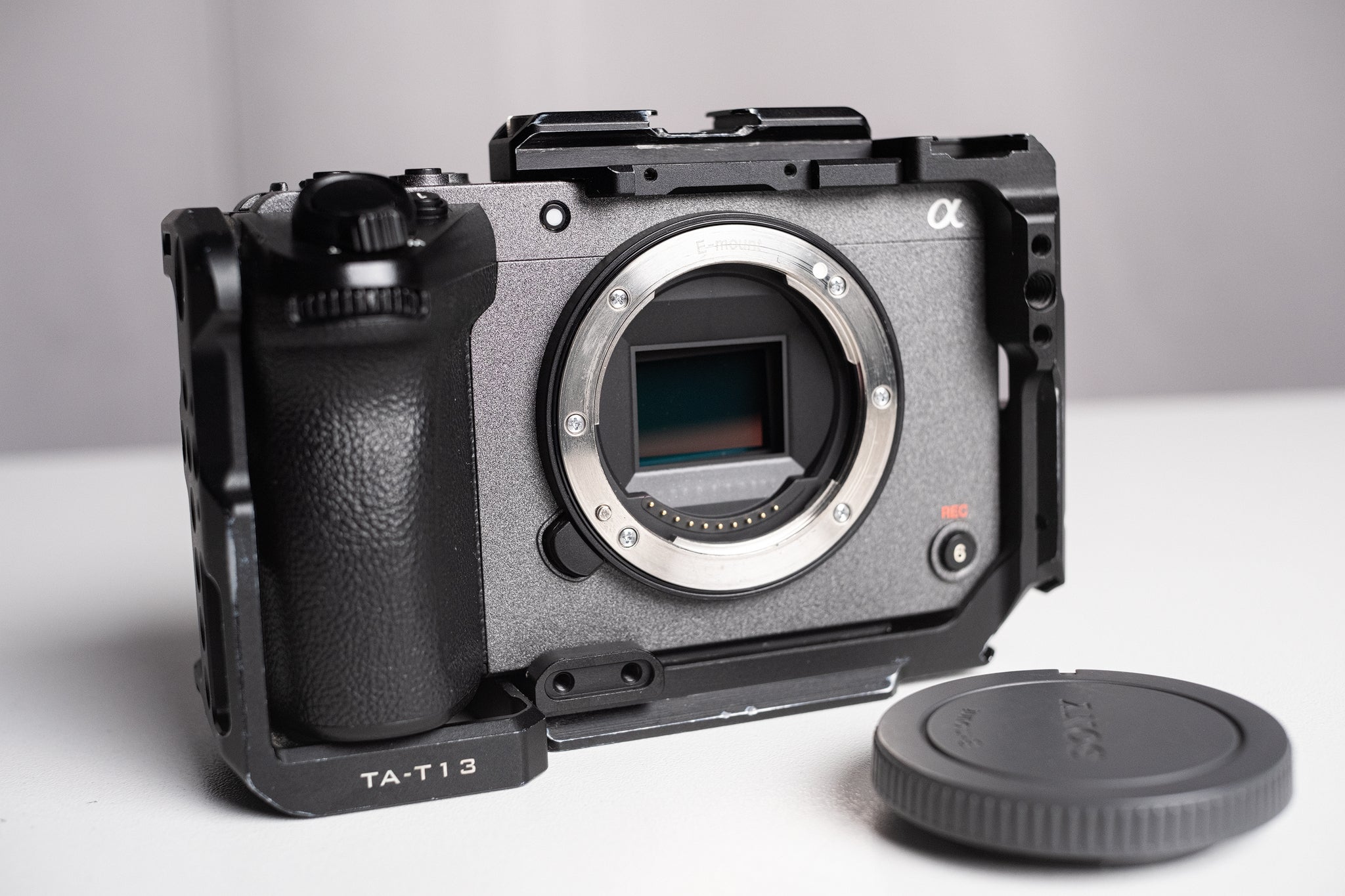 Втора употреба Sony FX30 Cinema Line APS-C камера + Клетка