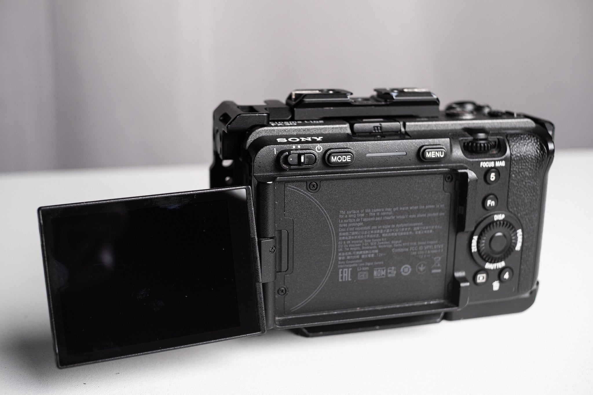 Втора употреба Sony FX30 Cinema Line APS-C камера + Клетка