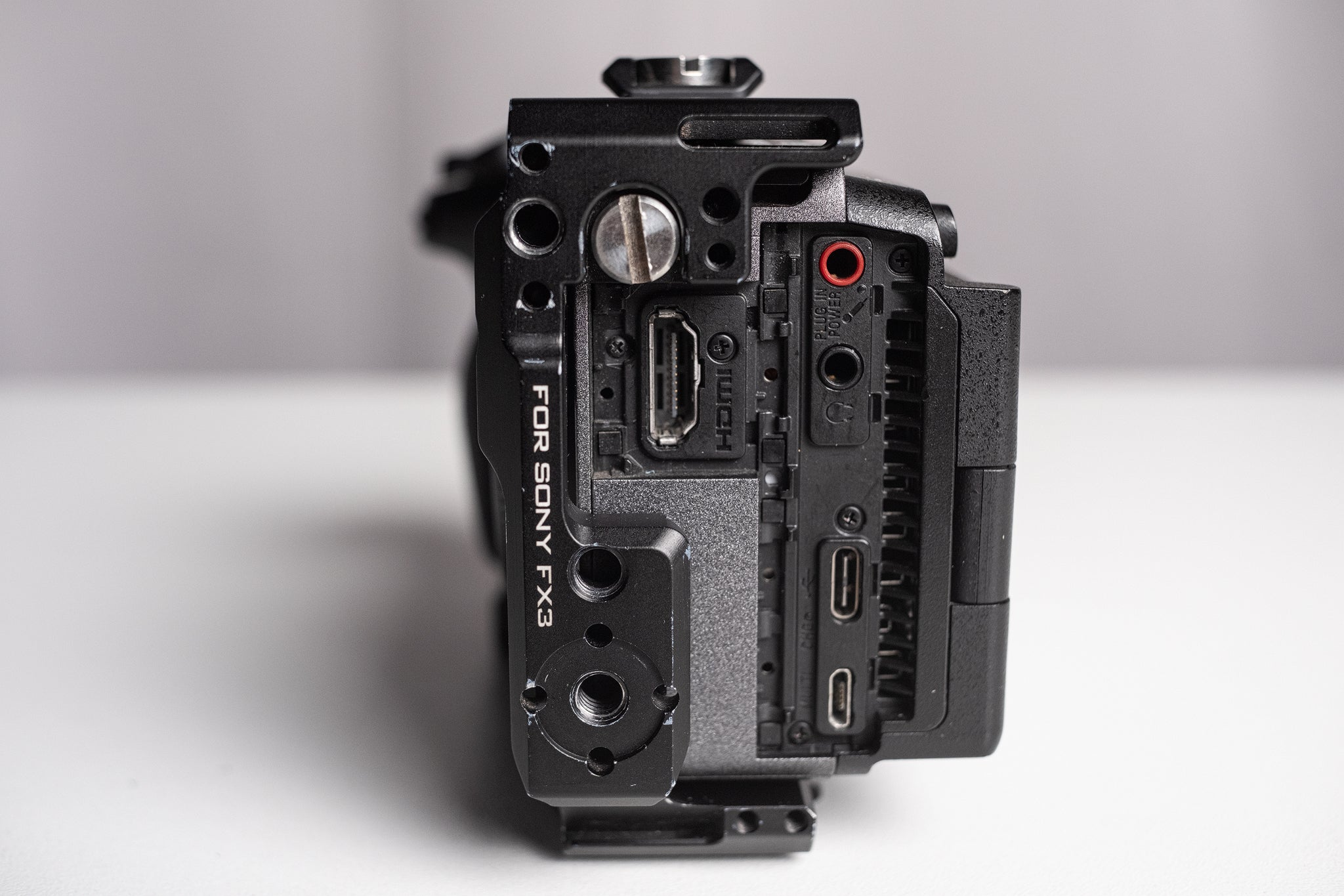Втора употреба Sony FX30 Cinema Line APS-C камера + Клетка