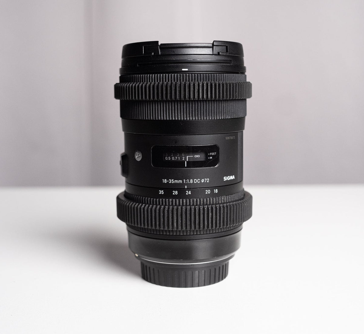 Втора употреба Обектив Sigma AF 18-35mm f1.8 DC HSM Art за Canon EF