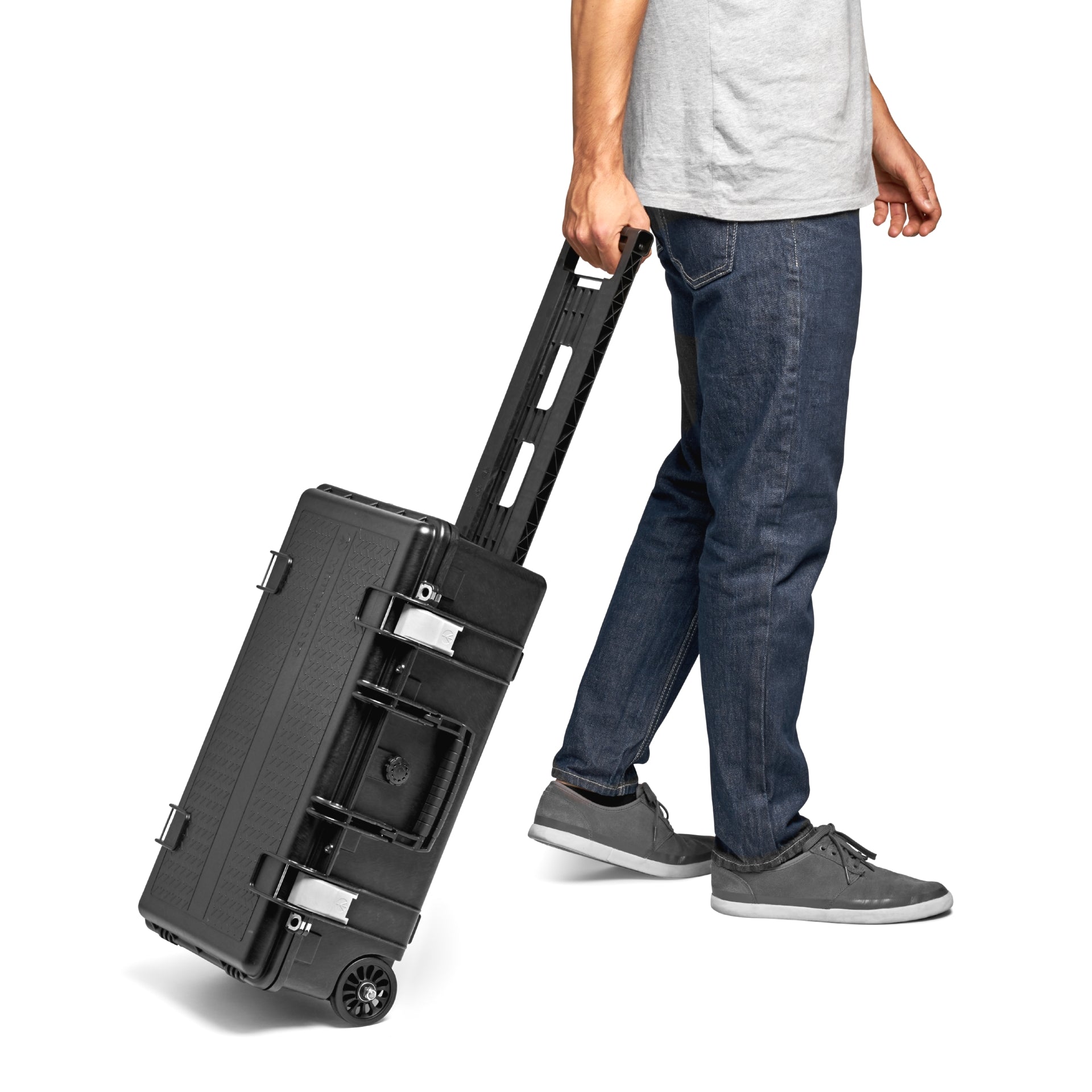 Manfrotto Pro Light Reloader Tough-55 LowLid carry-on camera roller bag