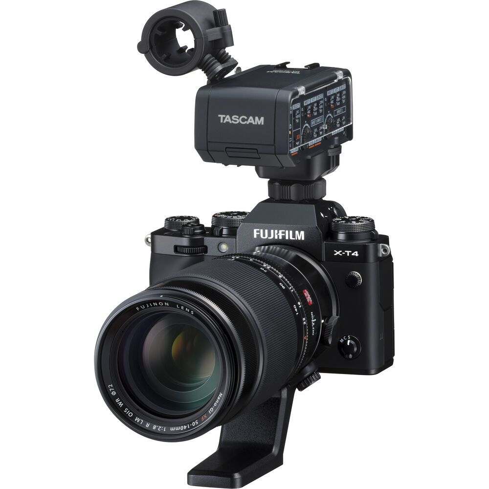 Аудио XLR адаптер Tascam CA-XLR2d-F за с краче за фотоапарати Fujifilm