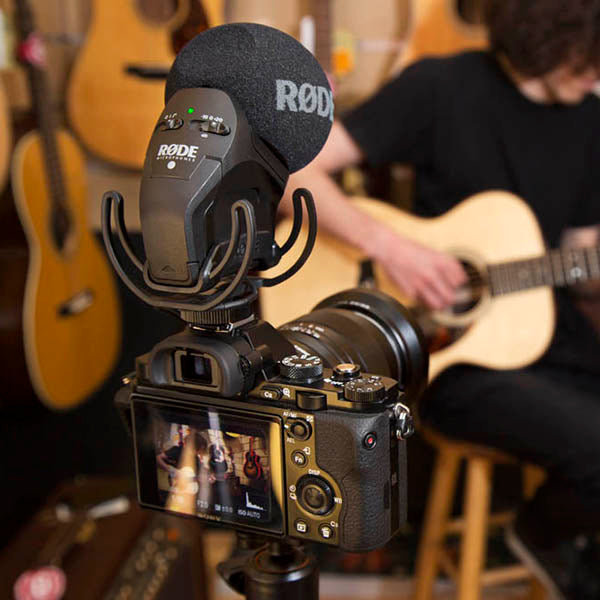 Микрофон Rode Stereo VideoMic Pro Rycote за монтаж на камера
