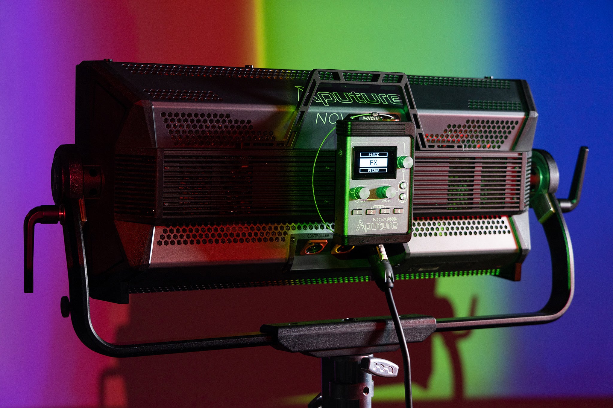 Диоден панел Aputure Nova P600c 2x1 RGBWW kit